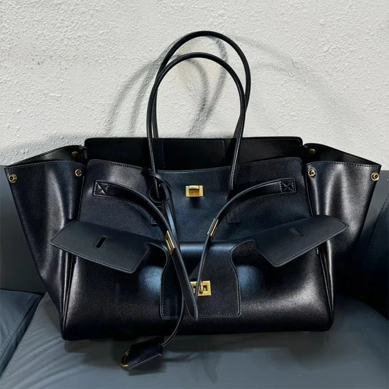 Luxury Large Capacity Wing Bag Black Brand High Quality Leather Casual Silver Gold Lock Tote Bag Trendy Exquisite Shoulder Bag
