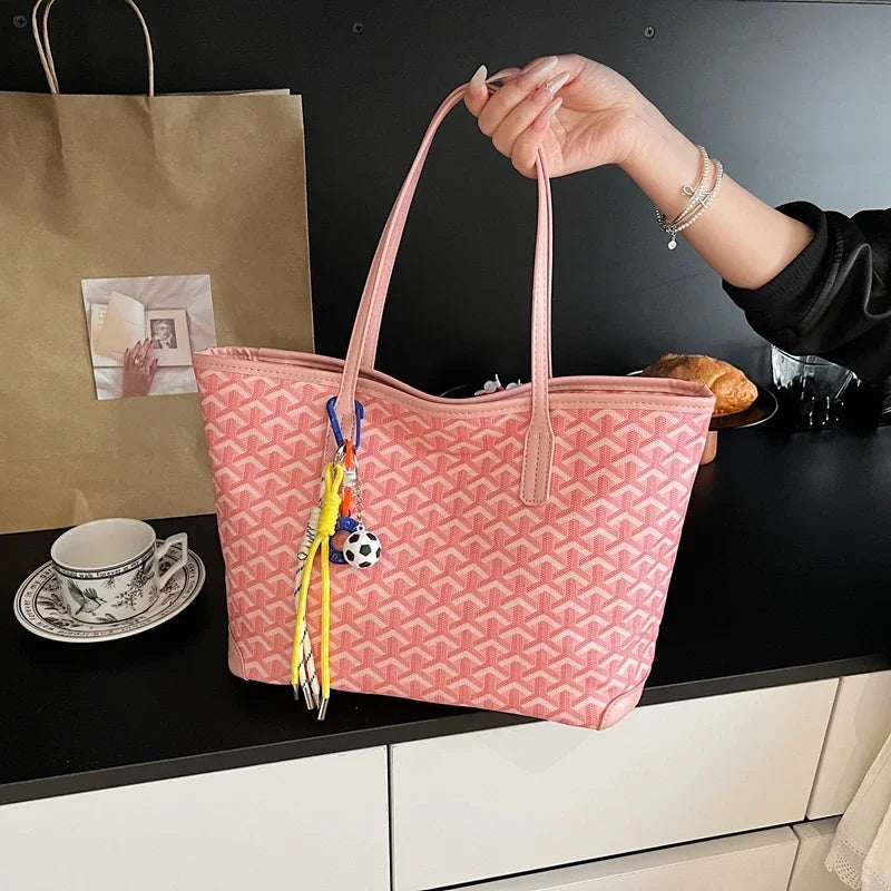 Fashionable Leather Shopper Tote Bag For Women With Trendy Design Letter Logo And Large Capacity