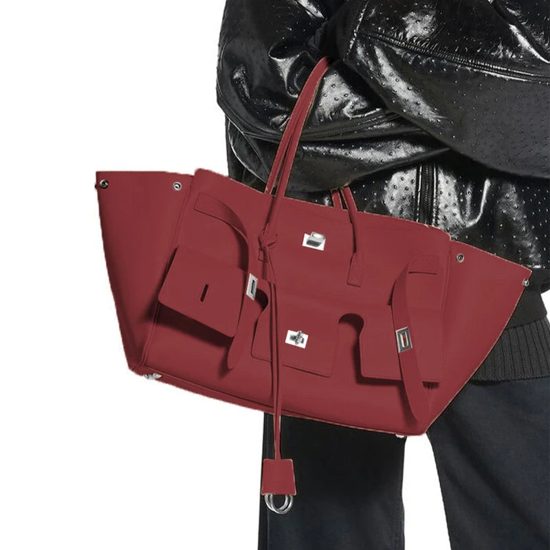 Luxury Large Capacity Wing Bag Black Brand High Quality Leather Casual Silver Gold Lock Tote Bag Trendy Exquisite Shoulder Bag