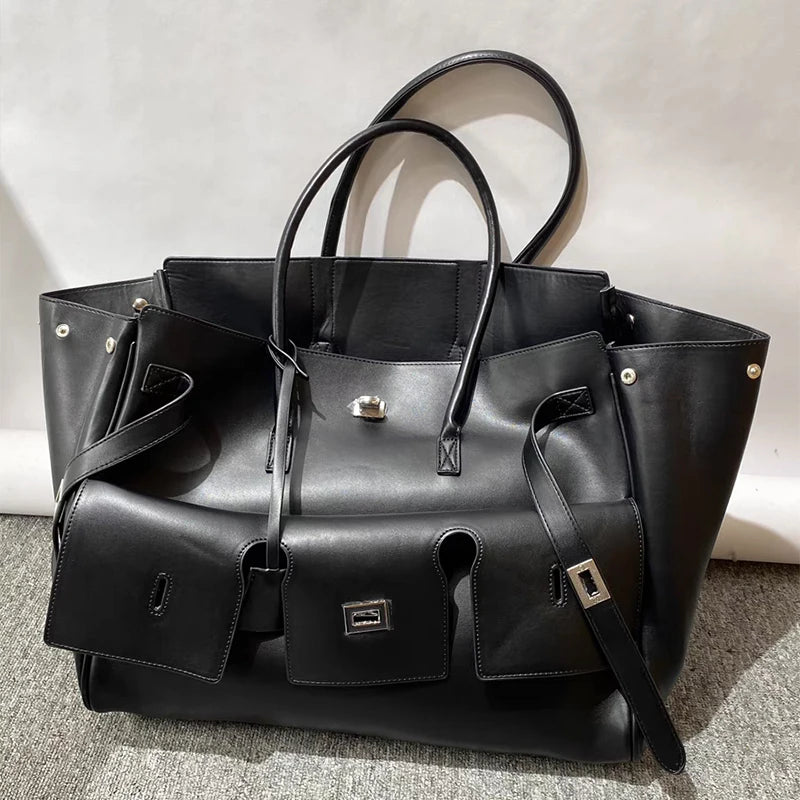 Luxury Large Capacity Wing Bag Black Brand High Quality Leather Casual Silver Gold Lock Tote Bag Trendy Exquisite Shoulder Bag